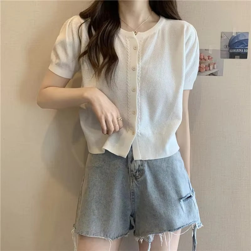 Women's 2025 Spring New Knitted Coat – Vintage Short-Sleeve, Fashionable Outerwear & Chic Tops