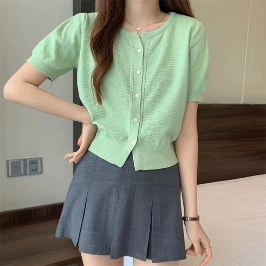 Women's 2025 Spring New Knitted Coat – Vintage Short-Sleeve, Fashionable Outerwear & Chic Tops
