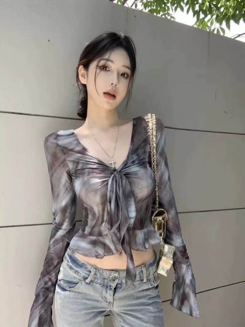 Tie-Dye V-Neck Long-Sleeve Blouse – Slim-Fit T-Shirt