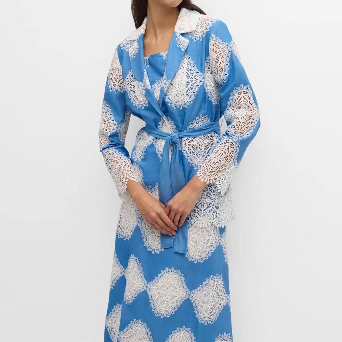 Lace-Embellished Two-Piece Set – Long-Sleeve Traditional Jacket & Ankle-Length Embroidered Skirt Dress