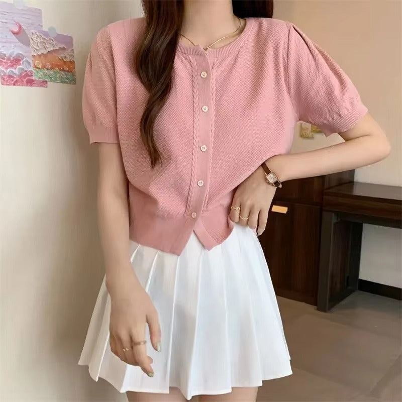 Women's 2025 Spring New Knitted Coat – Vintage Short-Sleeve, Fashionable Outerwear & Chic Tops