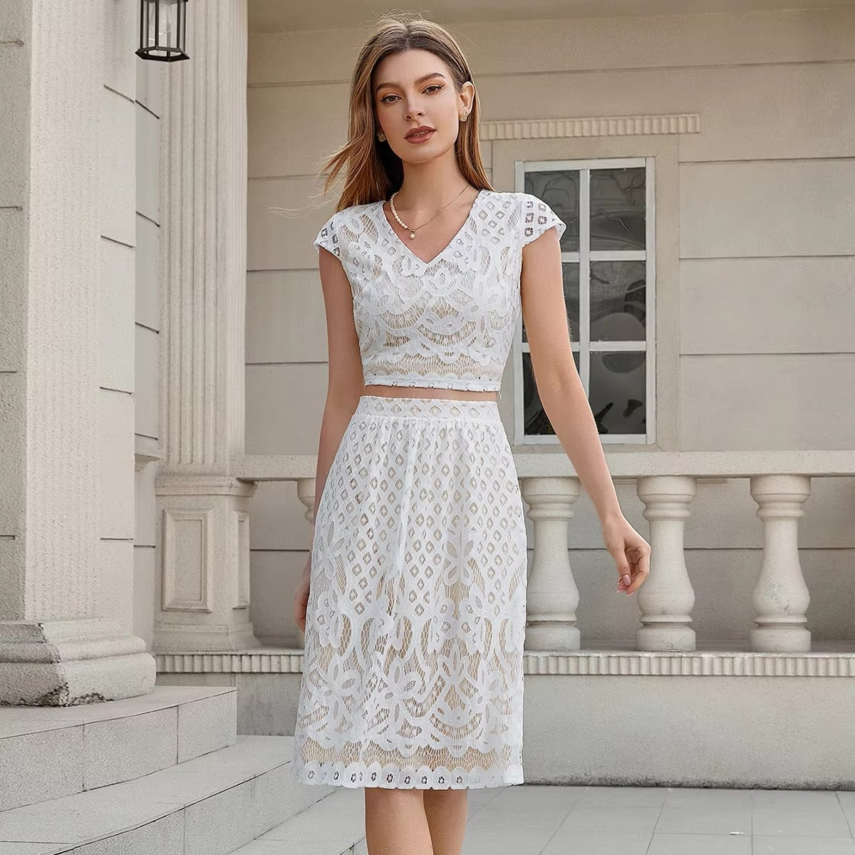 Ladies' New Elegant V-neck Suit – Short-sleeved, Lace, for Parties & Dinners