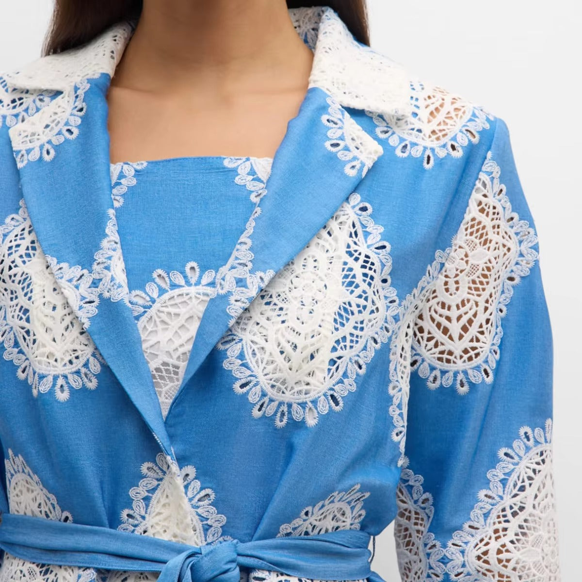 Lace-Embellished Two-Piece Set – Long-Sleeve Traditional Jacket & Ankle-Length Embroidered Skirt Dress
